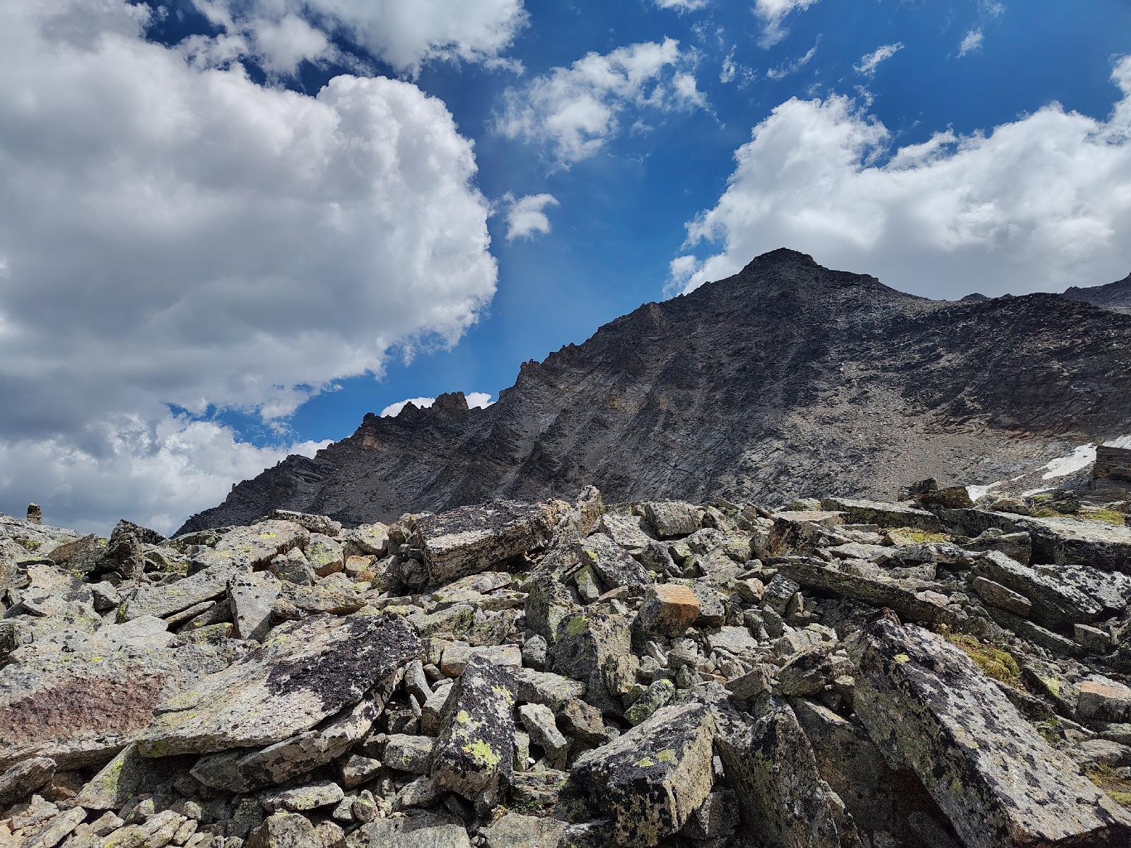 <a href='/hi/jeroen' class='caption'>» jeroen 16 July 2026 12:33 Grächen Bordierhütte</a>