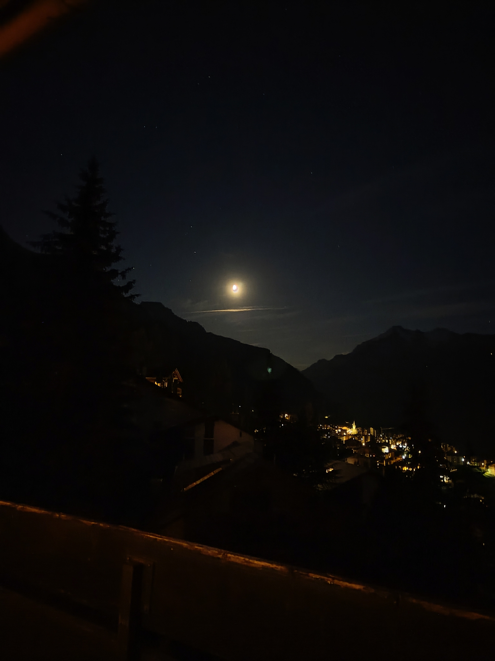<a href='/hi/jeroen' class='caption'>» jeroen 23 July 2026 10:59 Grächen - La Marmotte </a>